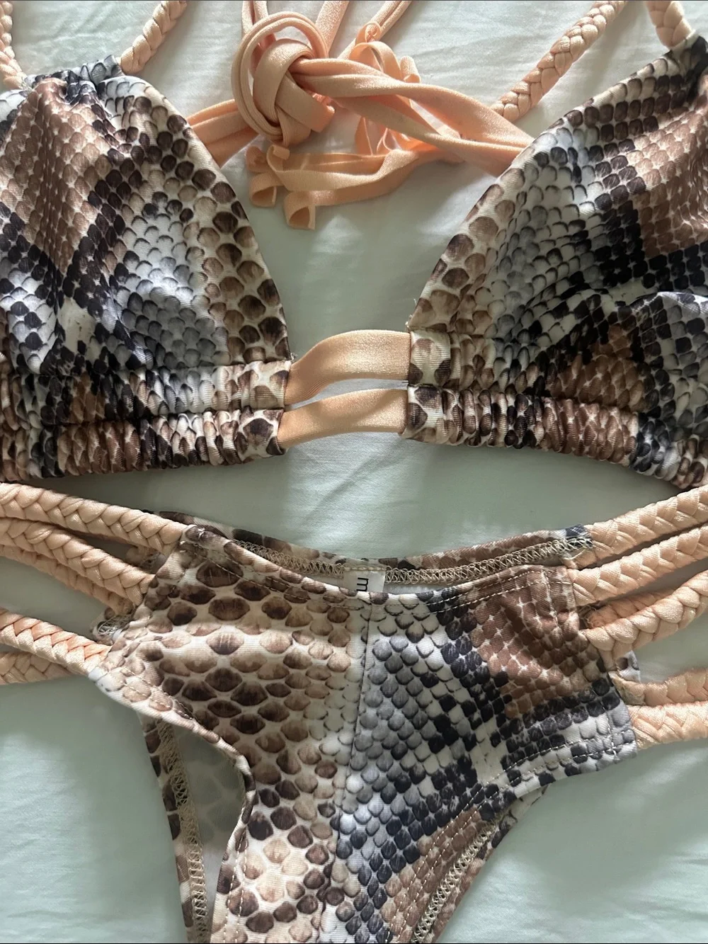 Montce bikini top
